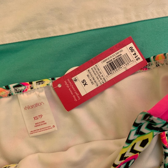 NWT printed bikini bottoms - Picture 4 of 5